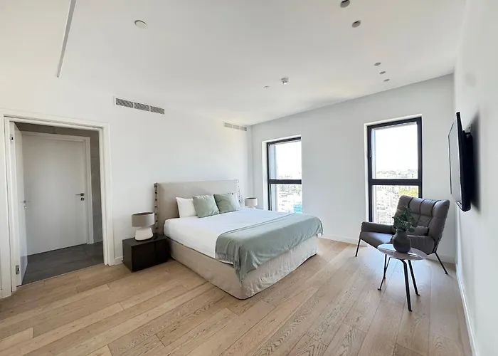 דירה Skyhigh Park View Living *