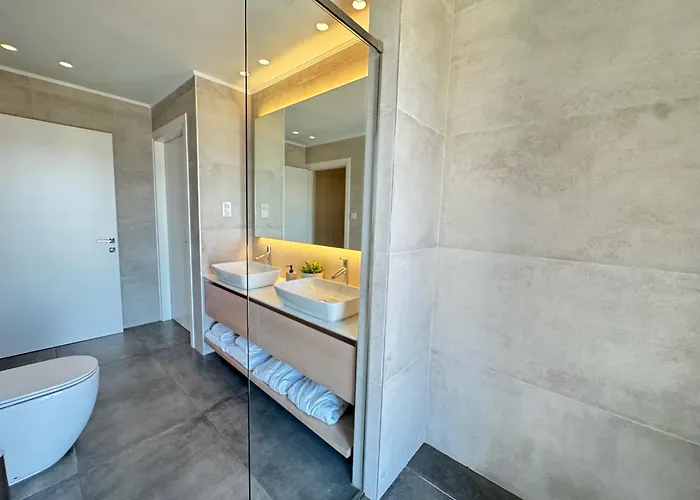 Skyhigh Park View Living * Nikósie