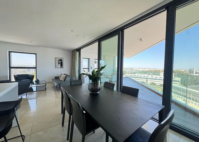 Skyhigh Park View Living Apartmán